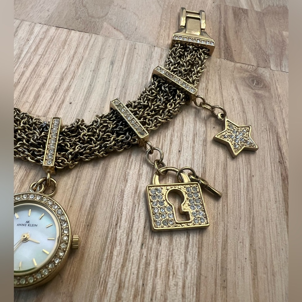 Anne Klein Gold Tone & Rhinestones Charm Bracelet bling watch NEW BATTERY - Picture 14 of 14